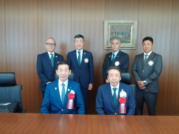 ガバナー公式訪問報告